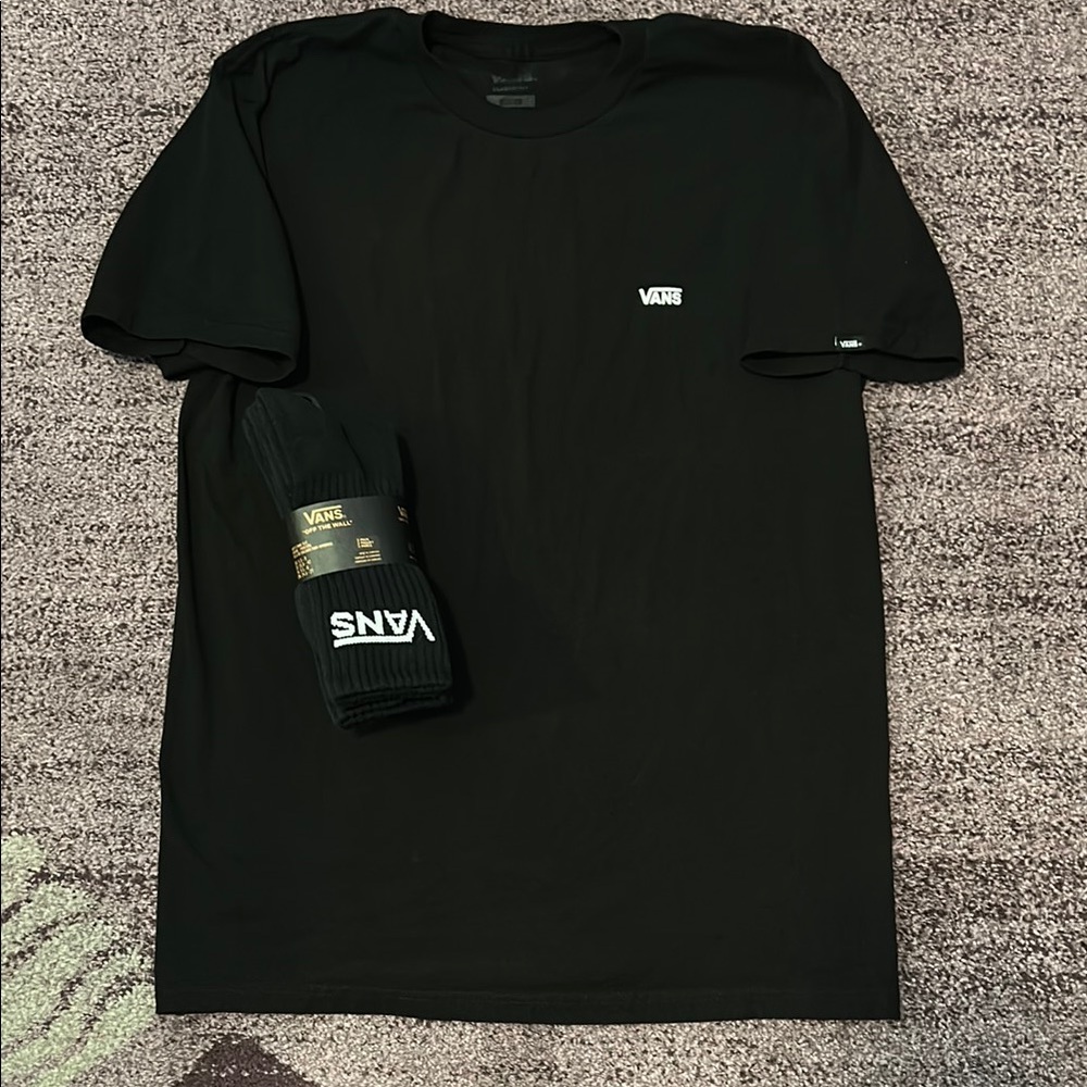 Vans Black Men's T-Shirt and Socks